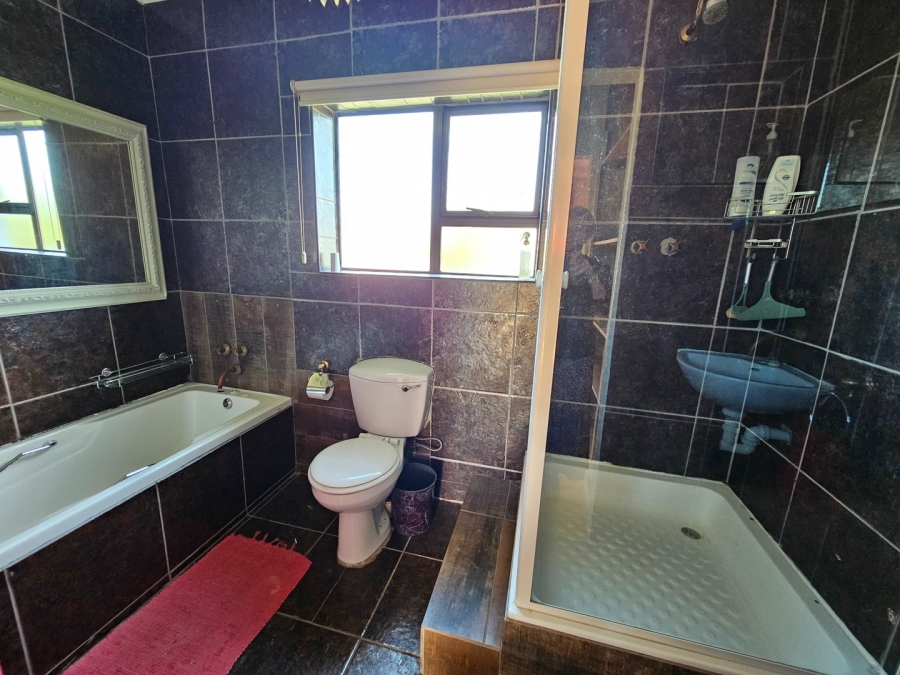 2 Bedroom Property for Sale in Albertinia Western Cape